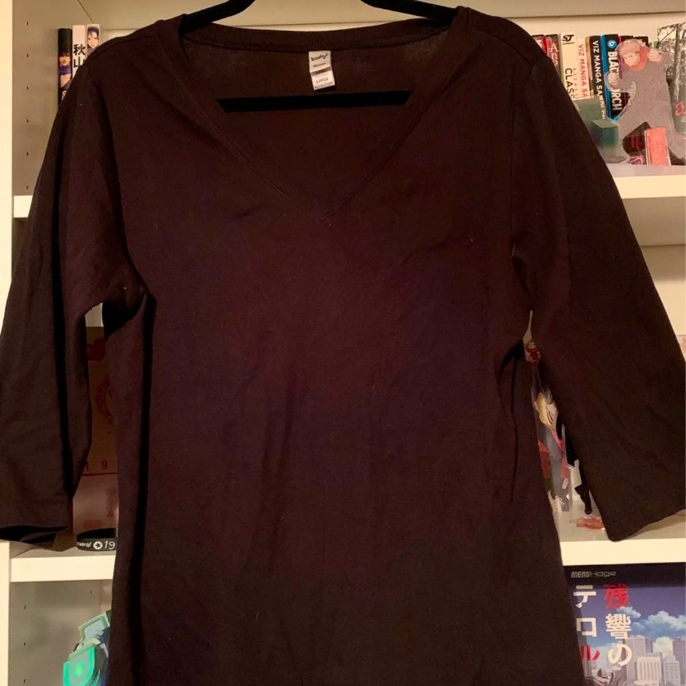 black v neck half sleeve shirt